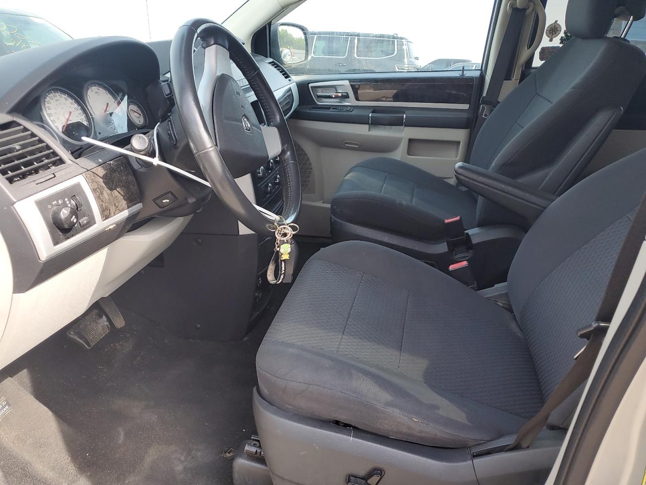 2010 Dodge Grand Caravan Sxt VIN: 2D4RN5D1XAR484357 Lot: 54231275