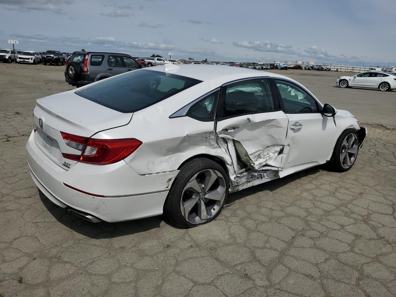 1HGCV2F99KA003316 HONDA ACCORD 2019