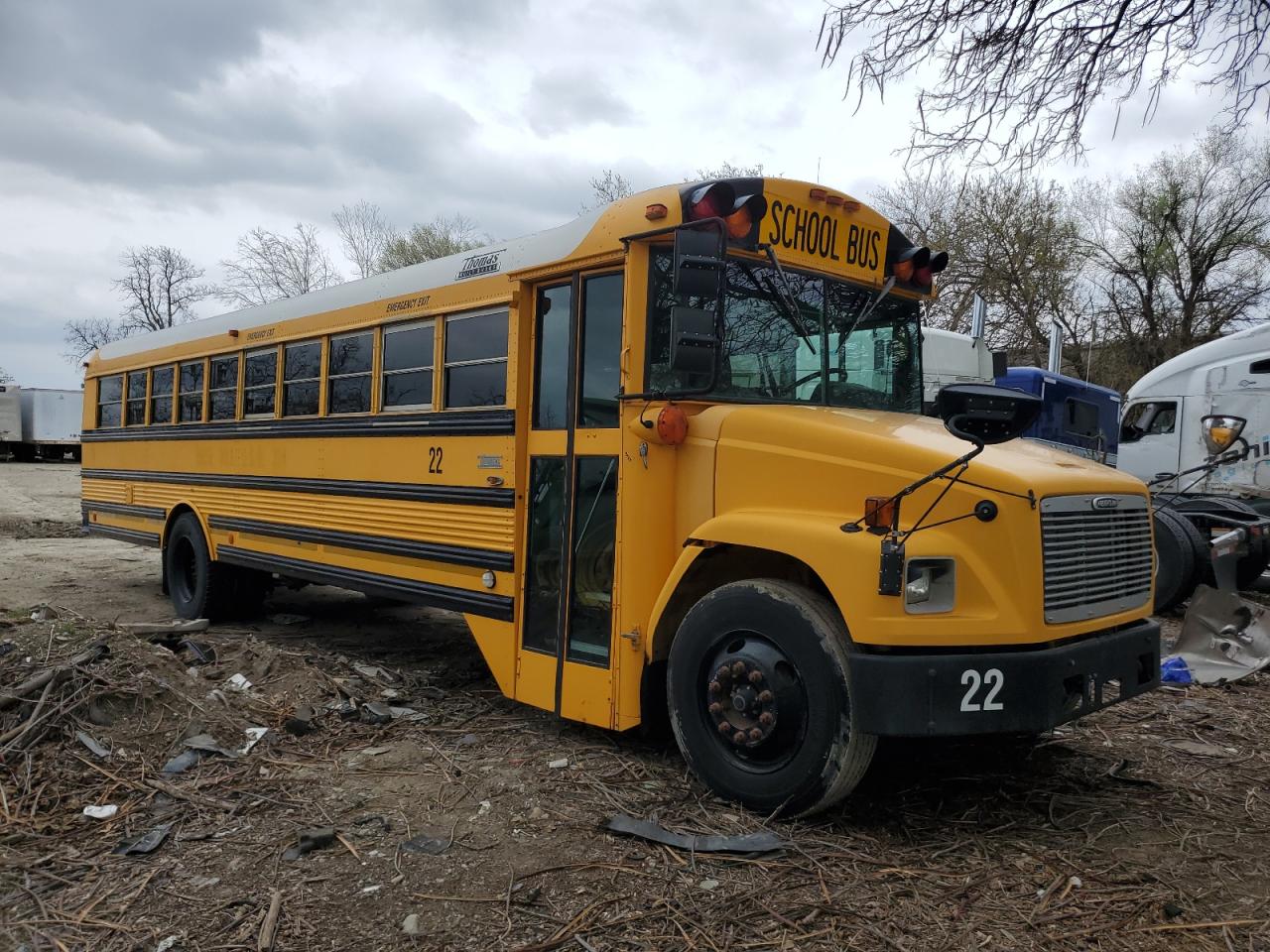 2002 Freightliner Chassis Fs65 for Sale in Wichita, KS - Hail