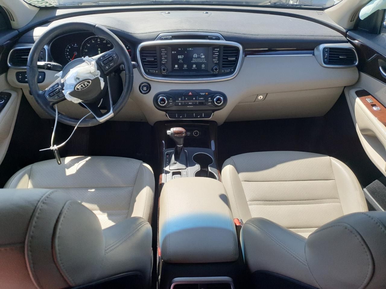 2018 Kia Sorento - Image 8
