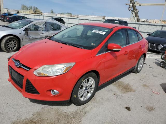 Sedans FORD FOCUS 2012 Czerwony