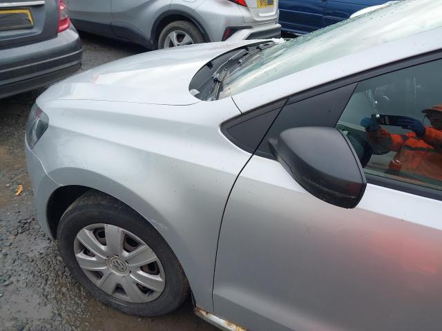 2011 VOLKSWAGEN POLO S 60