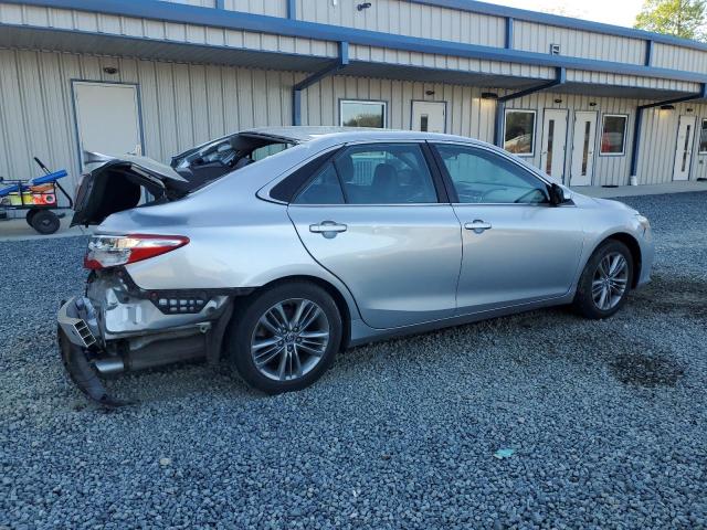 TOYOTA CAMRY 2015 Серебристый