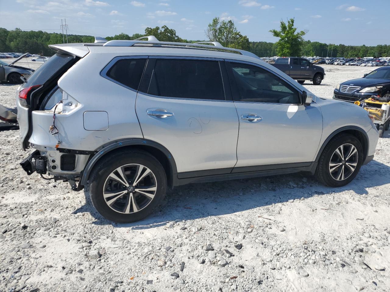 JN8AT2MT3KW503375 NISSAN ROGUE 2019
