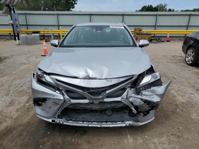  TOYOTA CAMRY 2022 Srebrny
