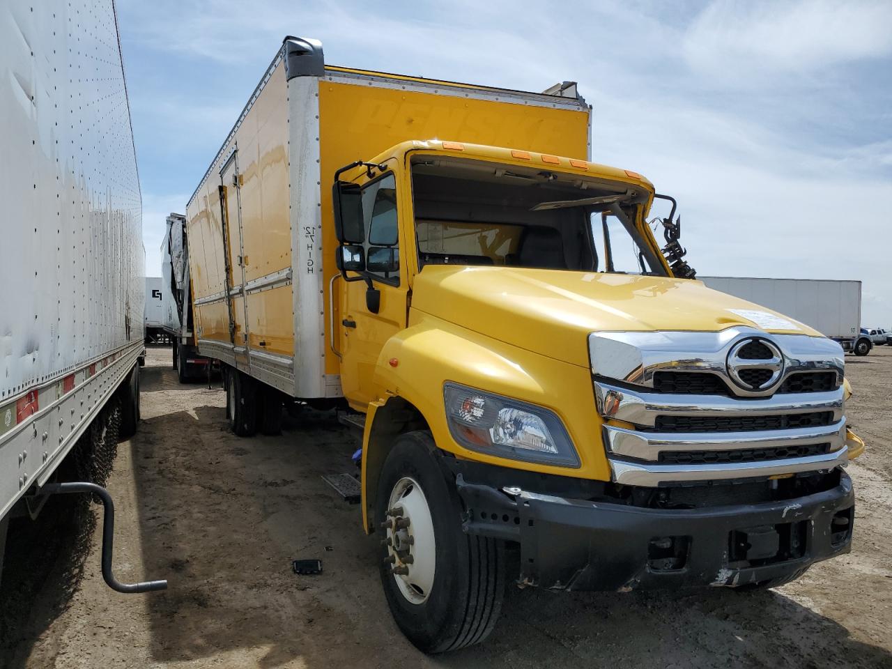 2023 Hino Box Truck იყიდება Brighton-ში, CO - All Over
