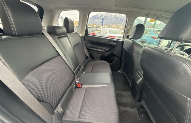 Parquets SUBARU FORESTER 2014 Biały