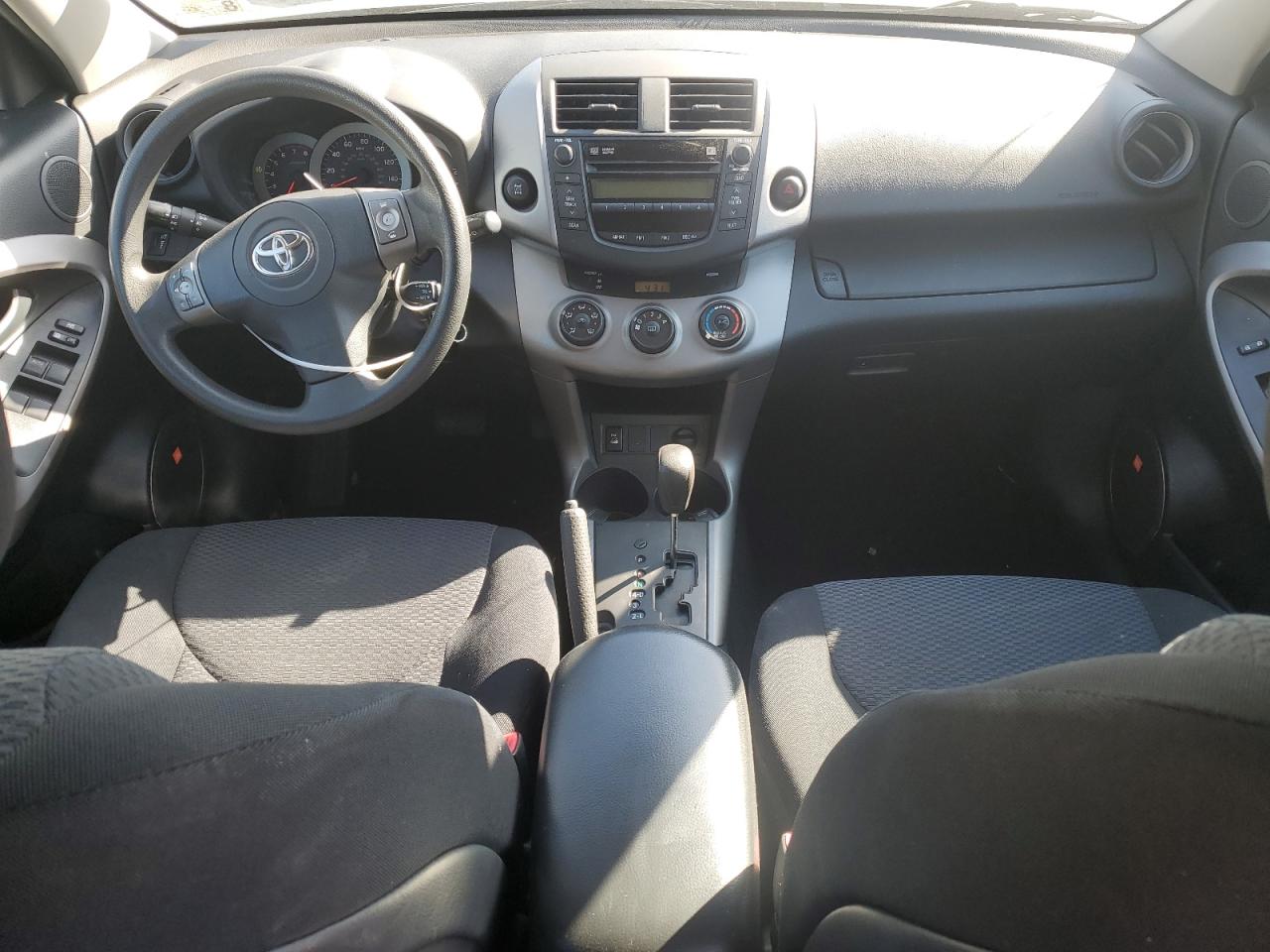 2008 Toyota Rav4 Sport VIN: JTMBK32V786049587 Lot: 39490067