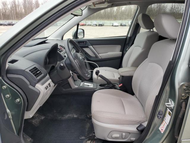  SUBARU FORESTER 2015 Зеленый