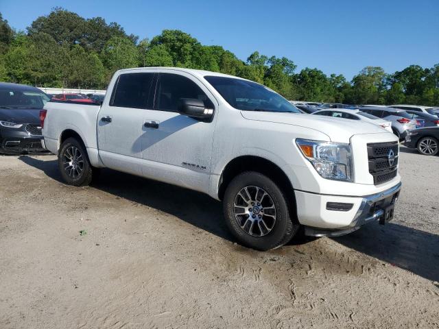  NISSAN TITAN 2022 Biały