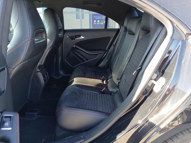 2017 MERCEDES BENZ CLA 180 AM