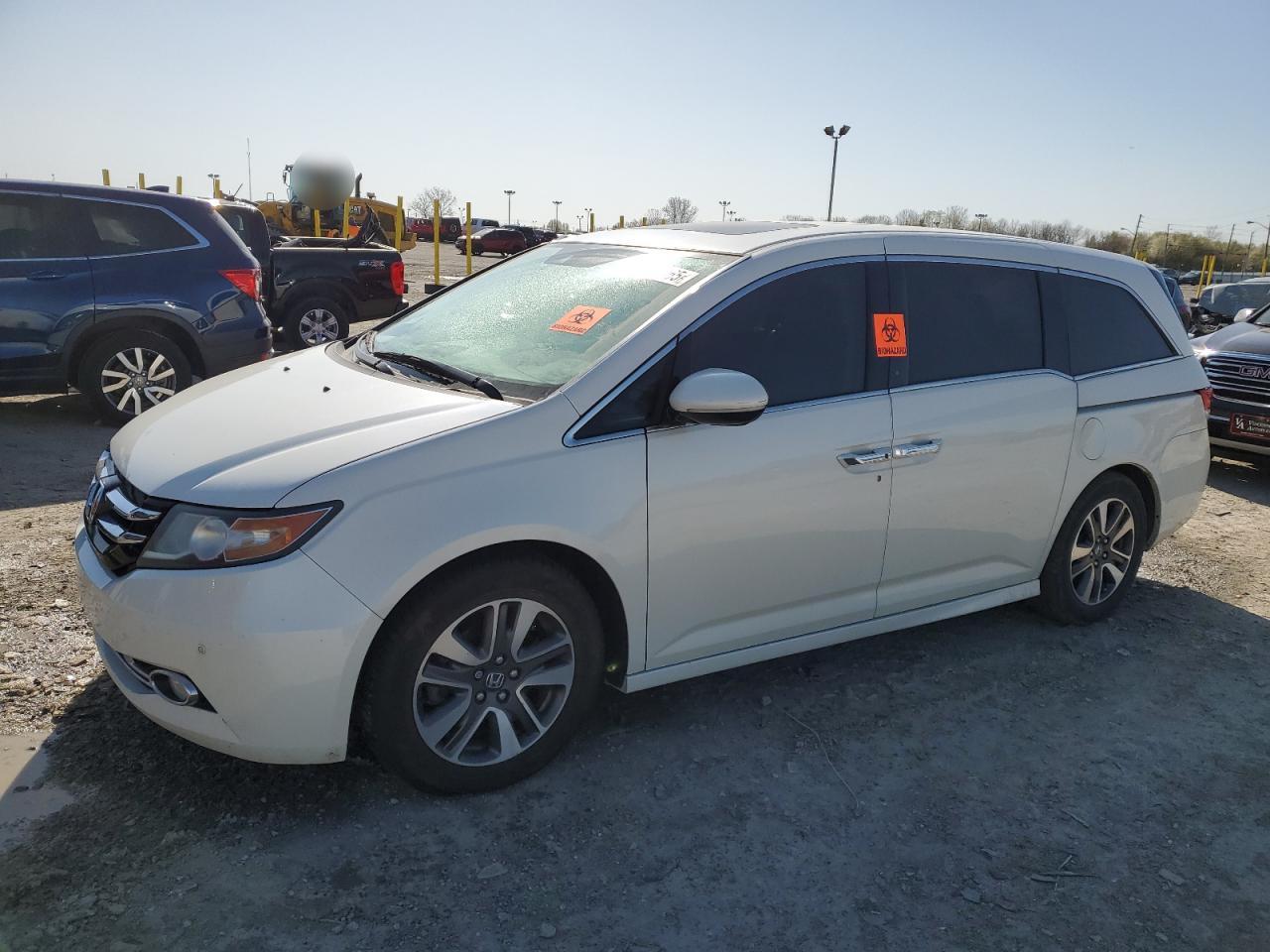 2016 Honda Odyssey Touring na sprzedaż w Indianapolis, IN - Water/Flood