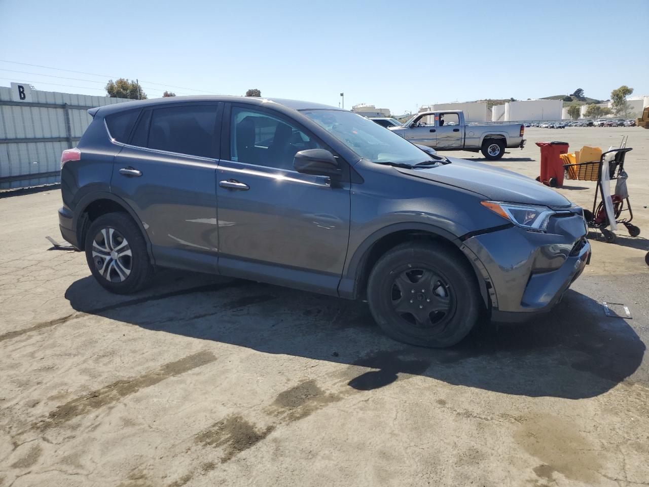2T3BFREV1JW766249 TOYOTA RAV4 2018