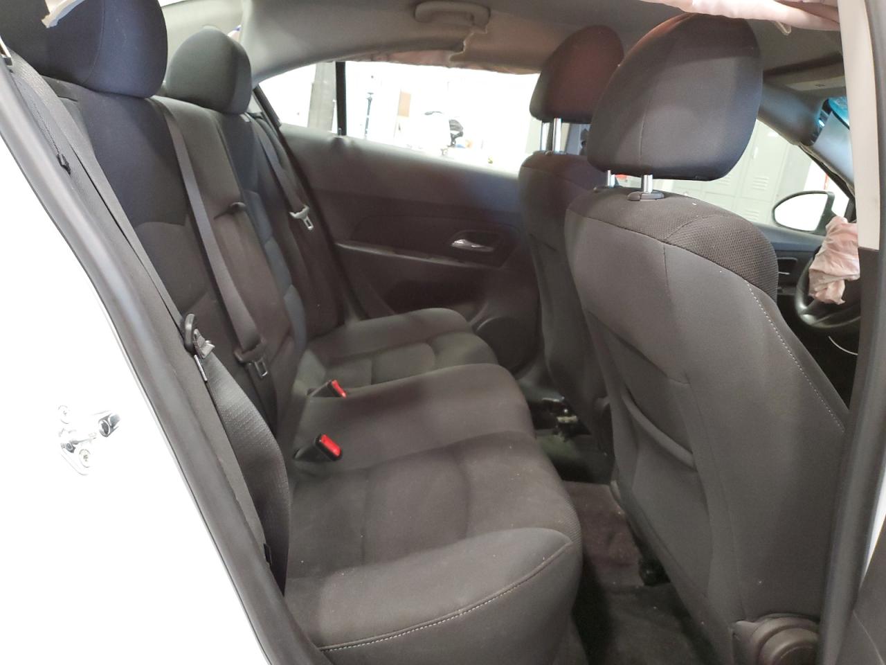 1G1PE5SB9G7131904 CHEVROLET CRUZE 2016