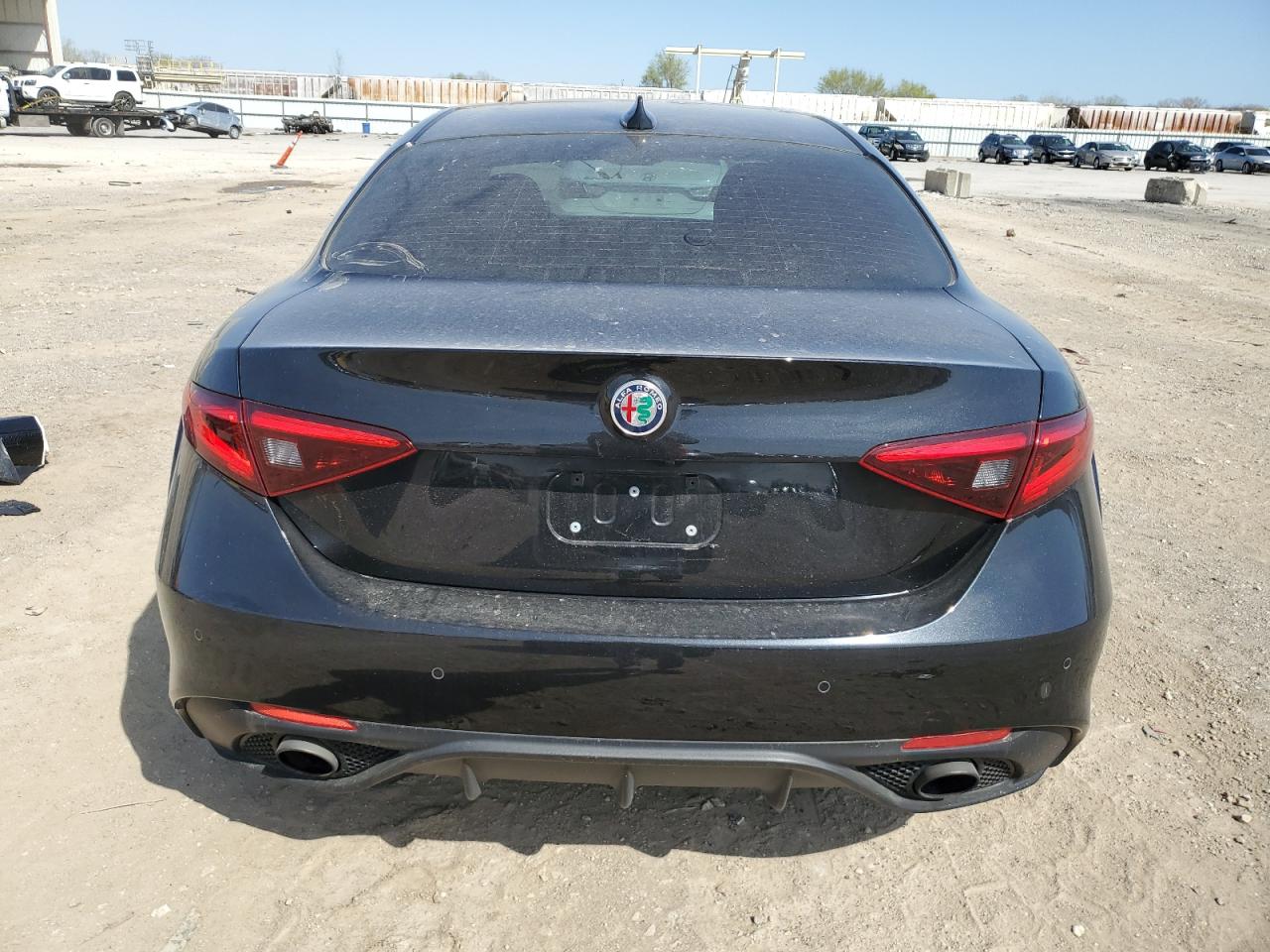 2017 Alfa Romeo Giulia Ti Q4 VIN: ZARFAEEN8H7538074 Lot: 51855505