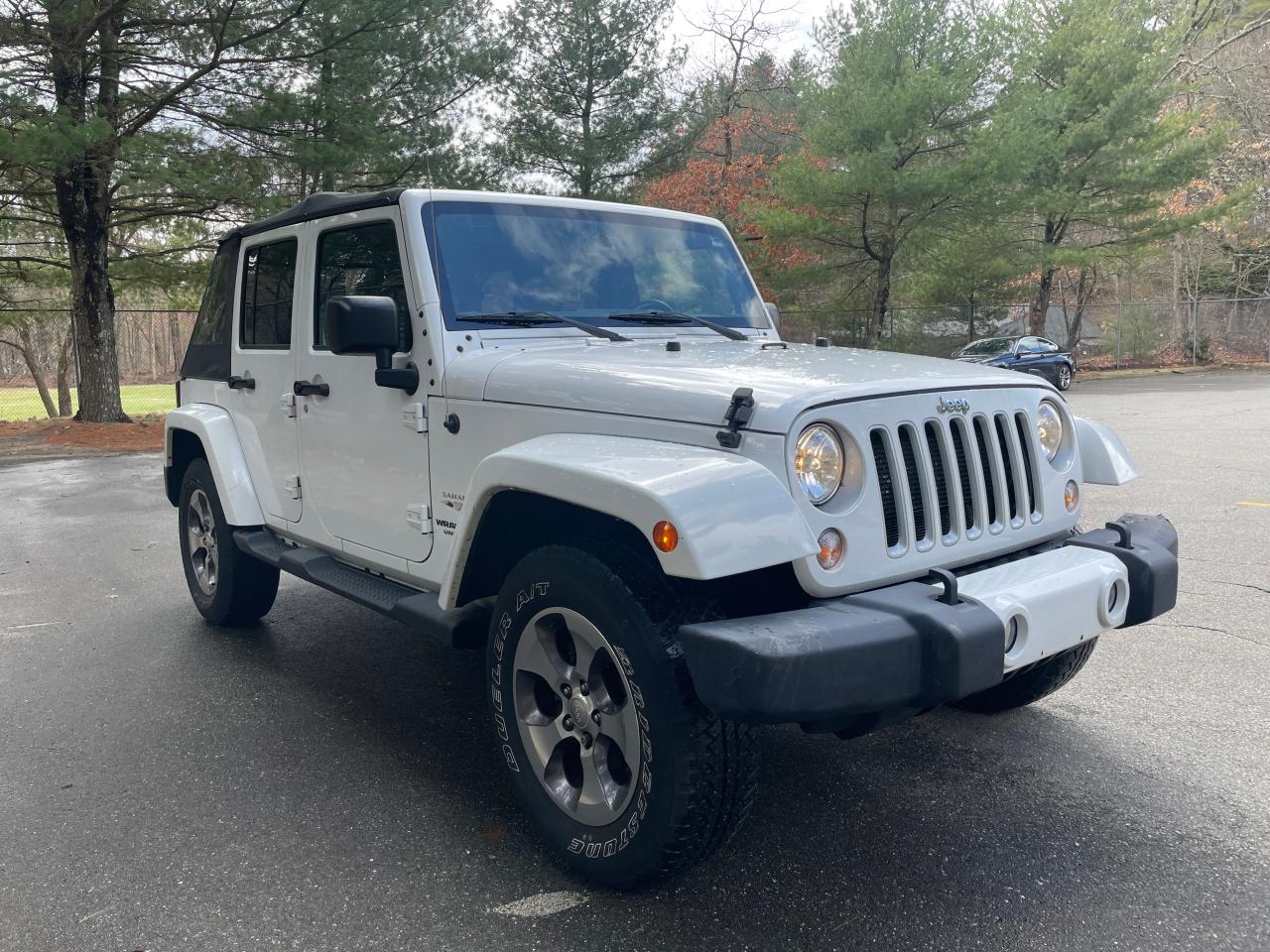 2016 Jeep Wrangler Unlimited Sahara zu verkaufen in North Billerica, MA - Normal Wear