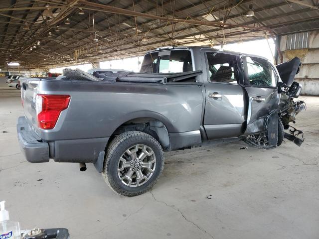  NISSAN TITAN 2018 Szary