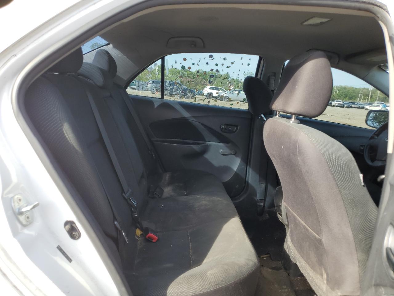2011 Toyota Yaris VIN: JTDBT4K34B1400641 Lot: 54955015