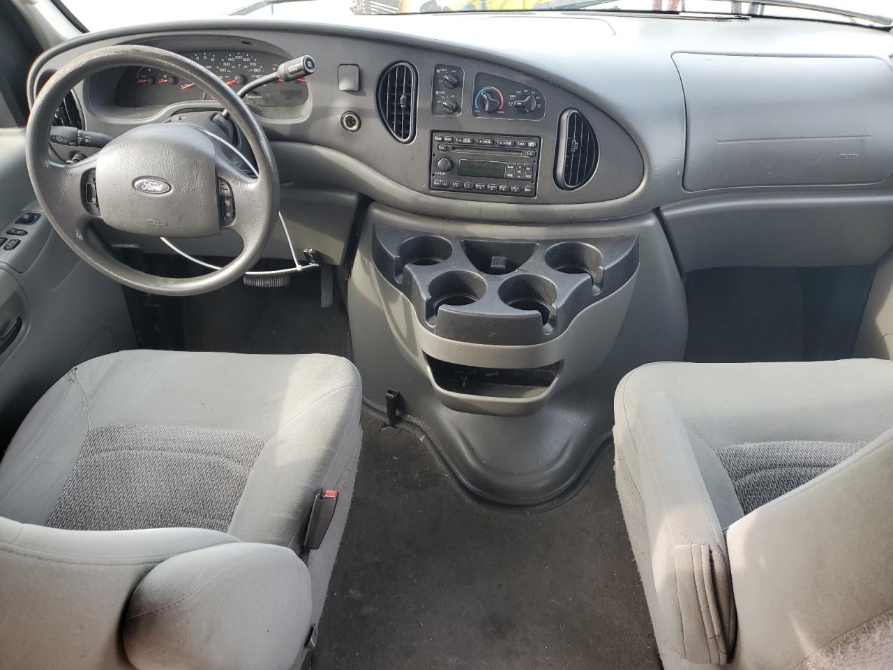 2006 Ford Econoline E350 Super Duty Wagon VIN: 1FBNE31L96HA61105 Lot: 51996365