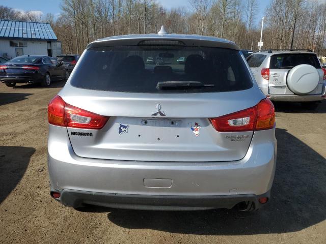  MITSUBISHI OUTLANDER 2017 Сріблястий