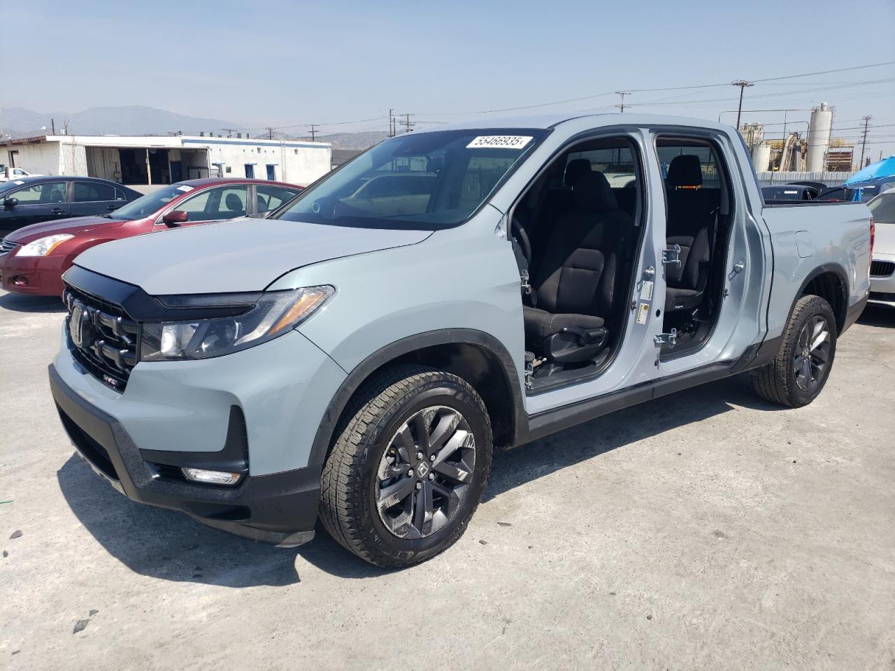 2024 Honda Ridgeline Sport продається в Sun Valley, CA - Damage History