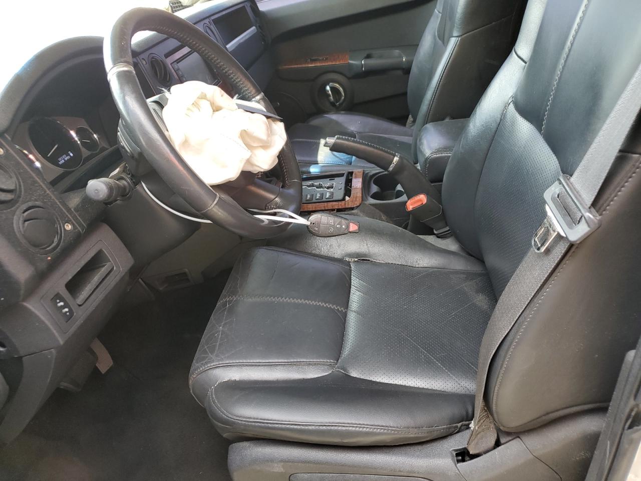 2008 Jeep Commander Limited VIN: 1J8HH58238C207290 Lot: 47442505