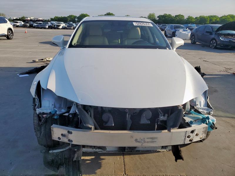  LEXUS IS 2016 White