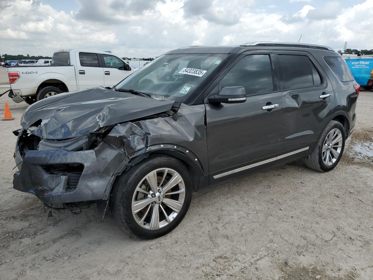 2019 Ford Explorer Limited for Sale in Houston, TX - Front End