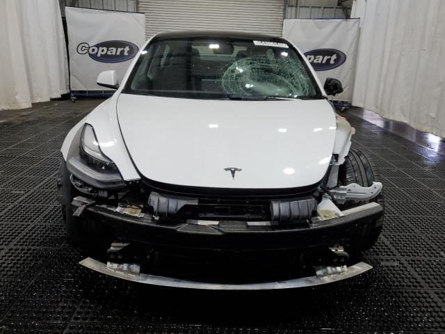  TESLA MODEL 3 2022 Белы