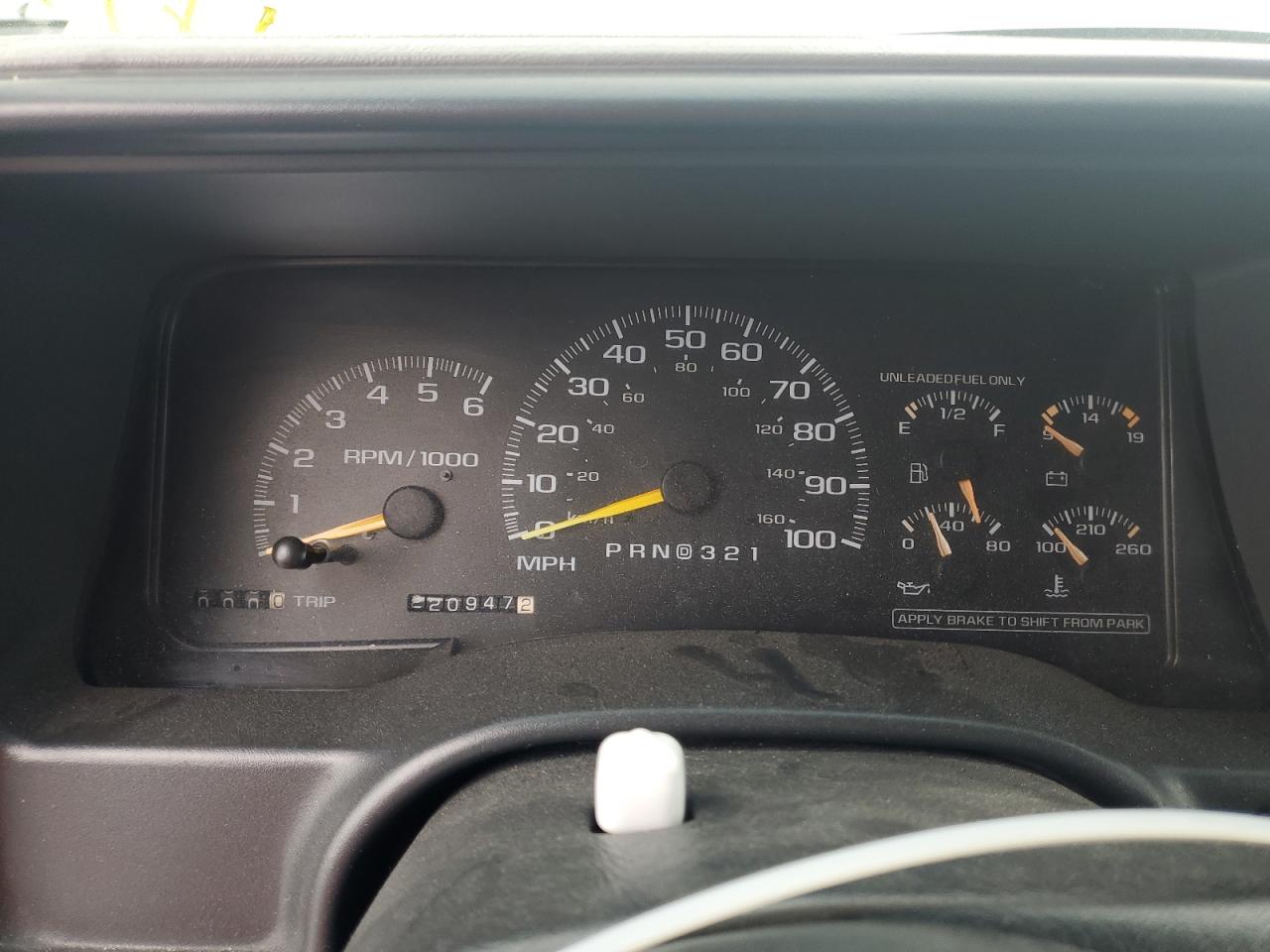 1999 Chevrolet Suburban C1500 VIN: 3GNEC16RXXG254563 Lot: 54506735