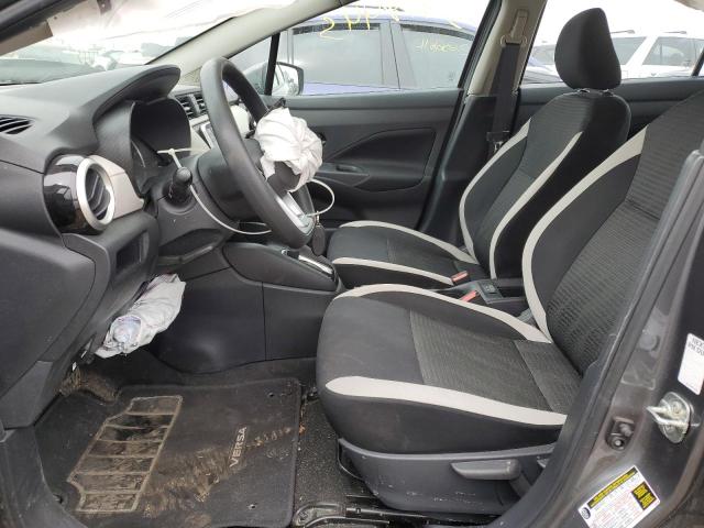  NISSAN VERSA 2021 Серый