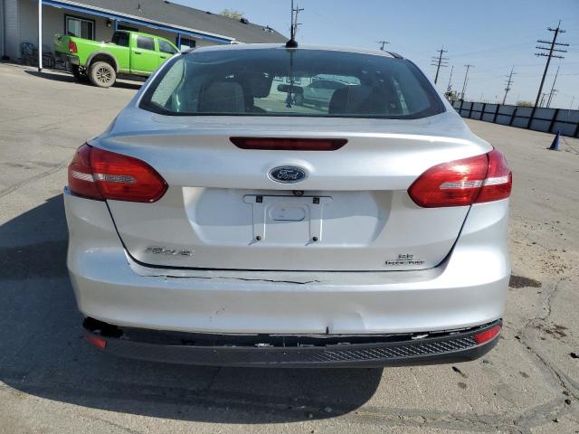 Sedans FORD FOCUS 2015 Silver