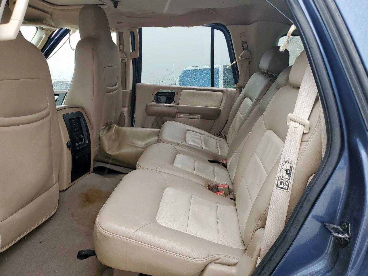 2004 Ford Expedition Eddie Bauer VIN: 1FMEU17W44LA33299 Lot: 51974555