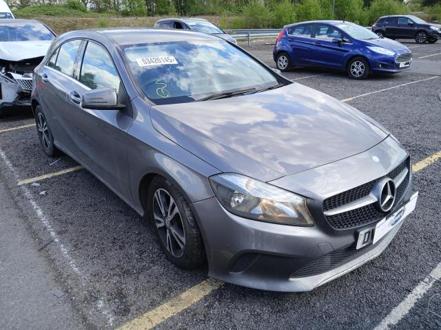 2016 MERCEDES BENZ A 180 D SE