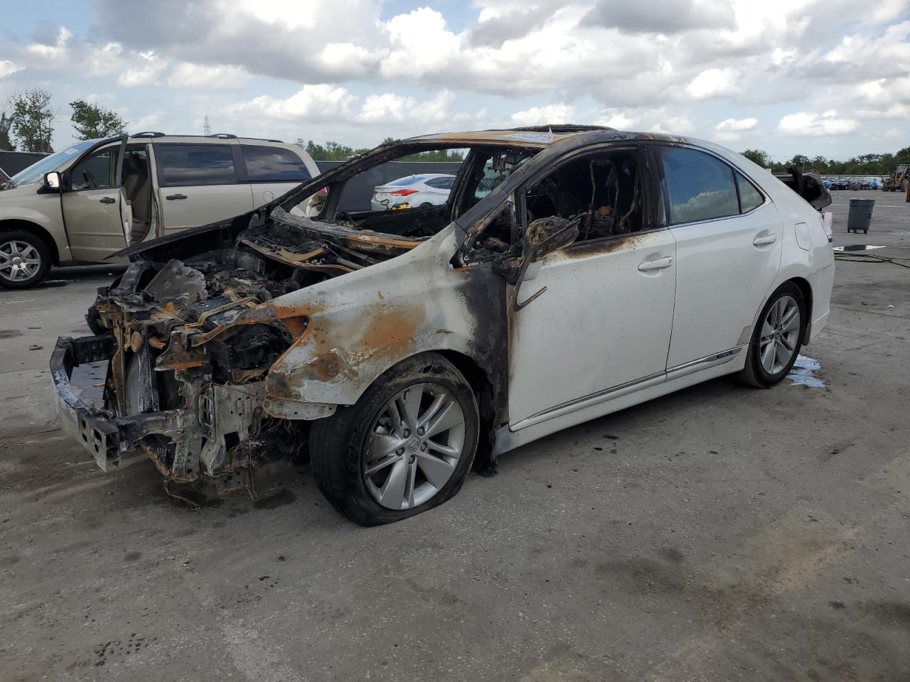 2011 LEXUS HS
