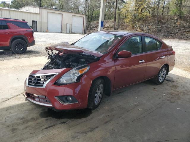  NISSAN VERSA 2018 Красный