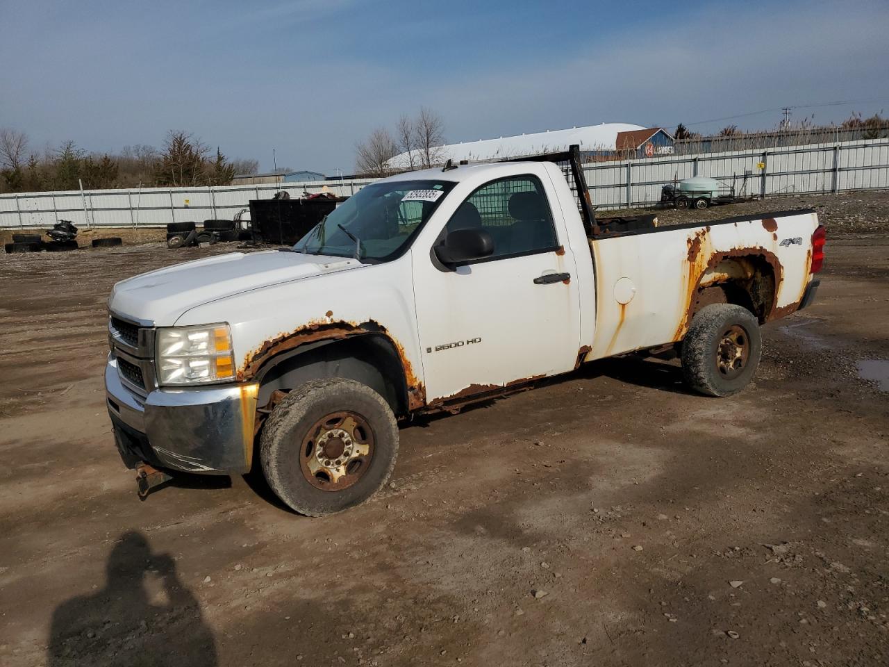 2007 Chevrolet Silverado K2500 Heavy Duty for Sale in Columbia Station, OH - Rear End