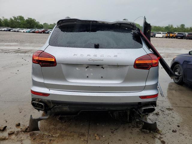  PORSCHE CAYENNE 2017 Сріблястий