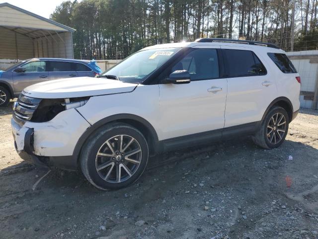 Parquets FORD EXPLORER 2015 Biały
