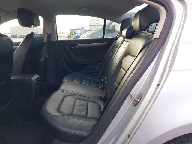 2014 VOLKSWAGEN PASSAT EXE
