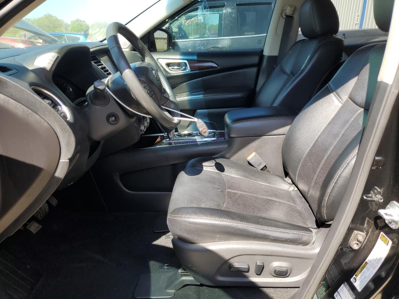 2015 Nissan Pathfinder S VIN: 5N1AR2MM9FC647972 Lot: 54556885