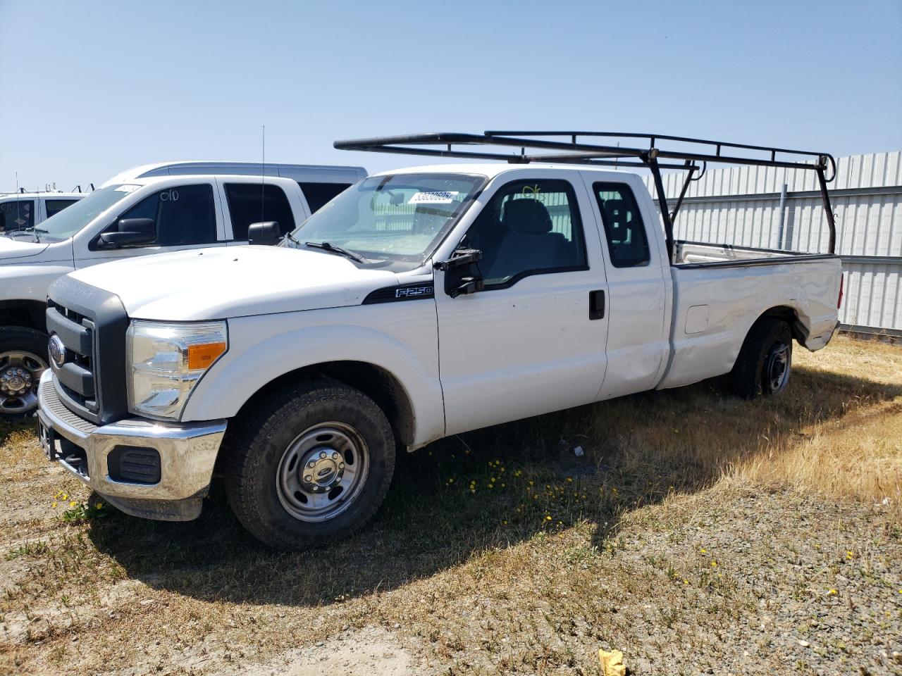 2015 Ford F250 Super Duty იყიდება Sacramento-ში, CA - Side