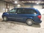 2002 Chrysler Town & Country Lxi იყიდება Eldridge-ში, IA - Front End