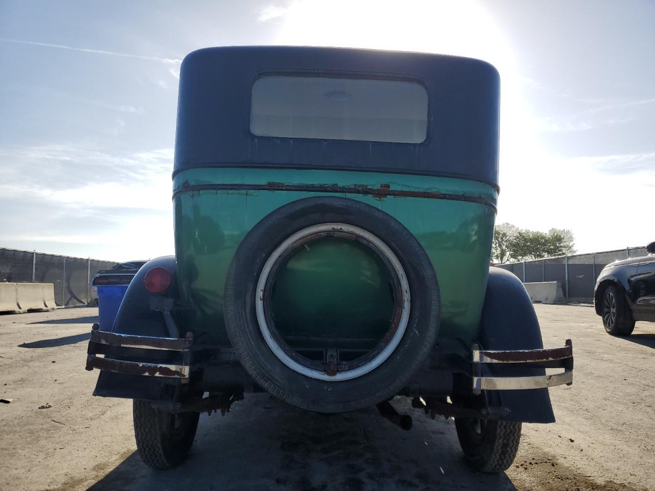 1928 Pontiac Sedan VIN: 34396928 Lot: 51821075