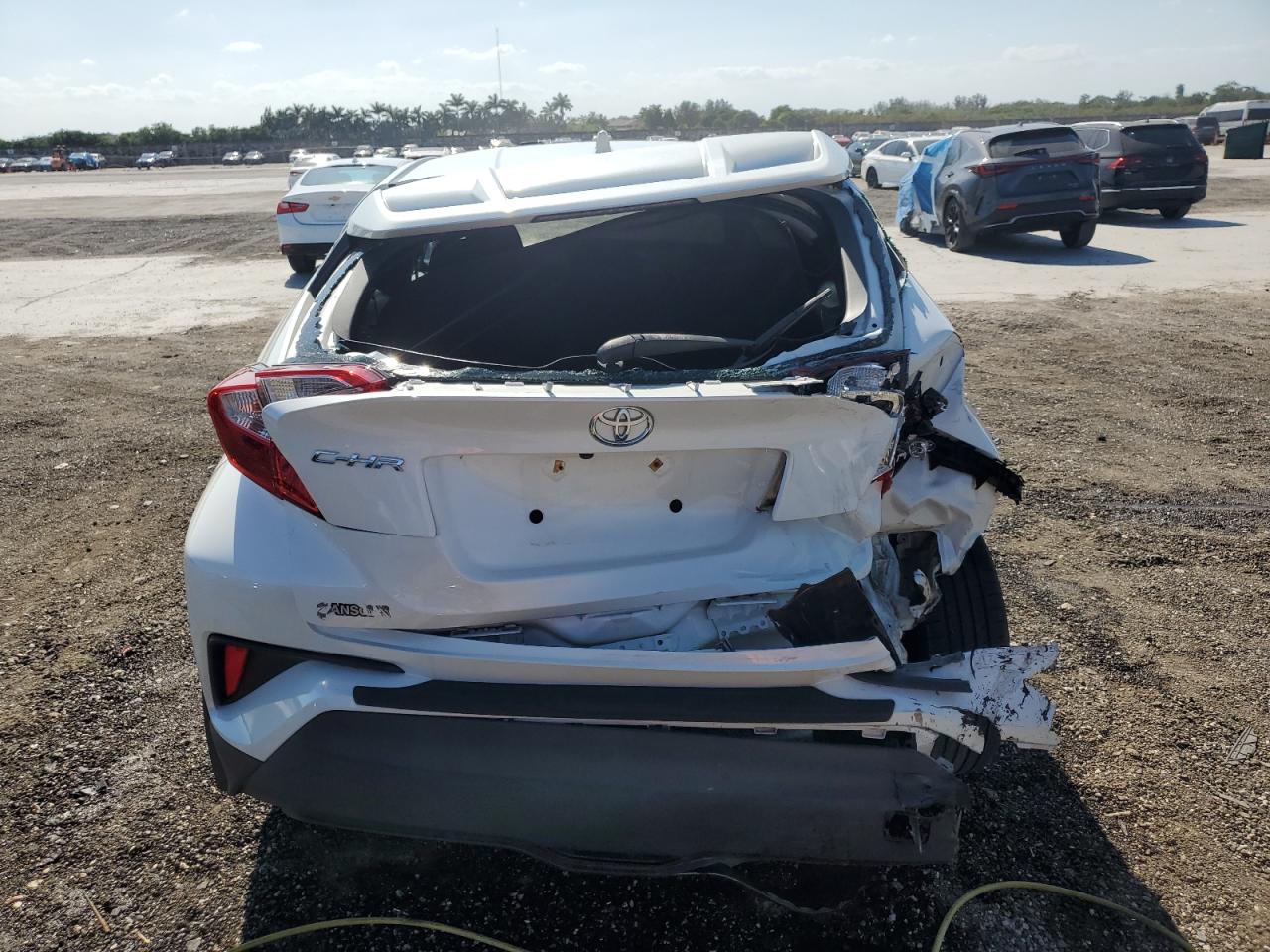 NMTKHMBX9LR109348 TOYOTA C-HR 2020