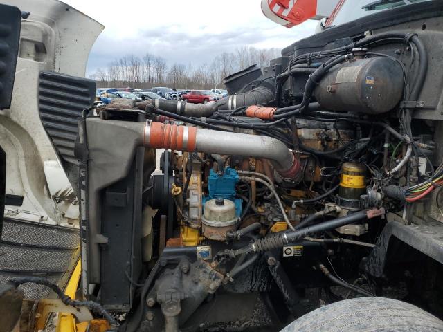 2005 PETERBILT 387