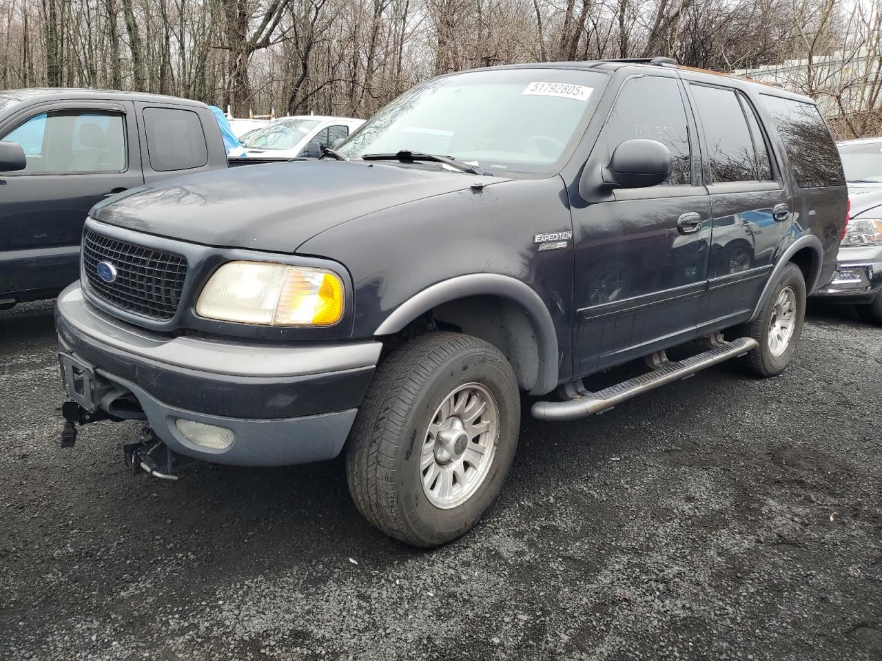 2000 Ford Expedition Xlt იყიდება New Britain-ში, CT - Rear End