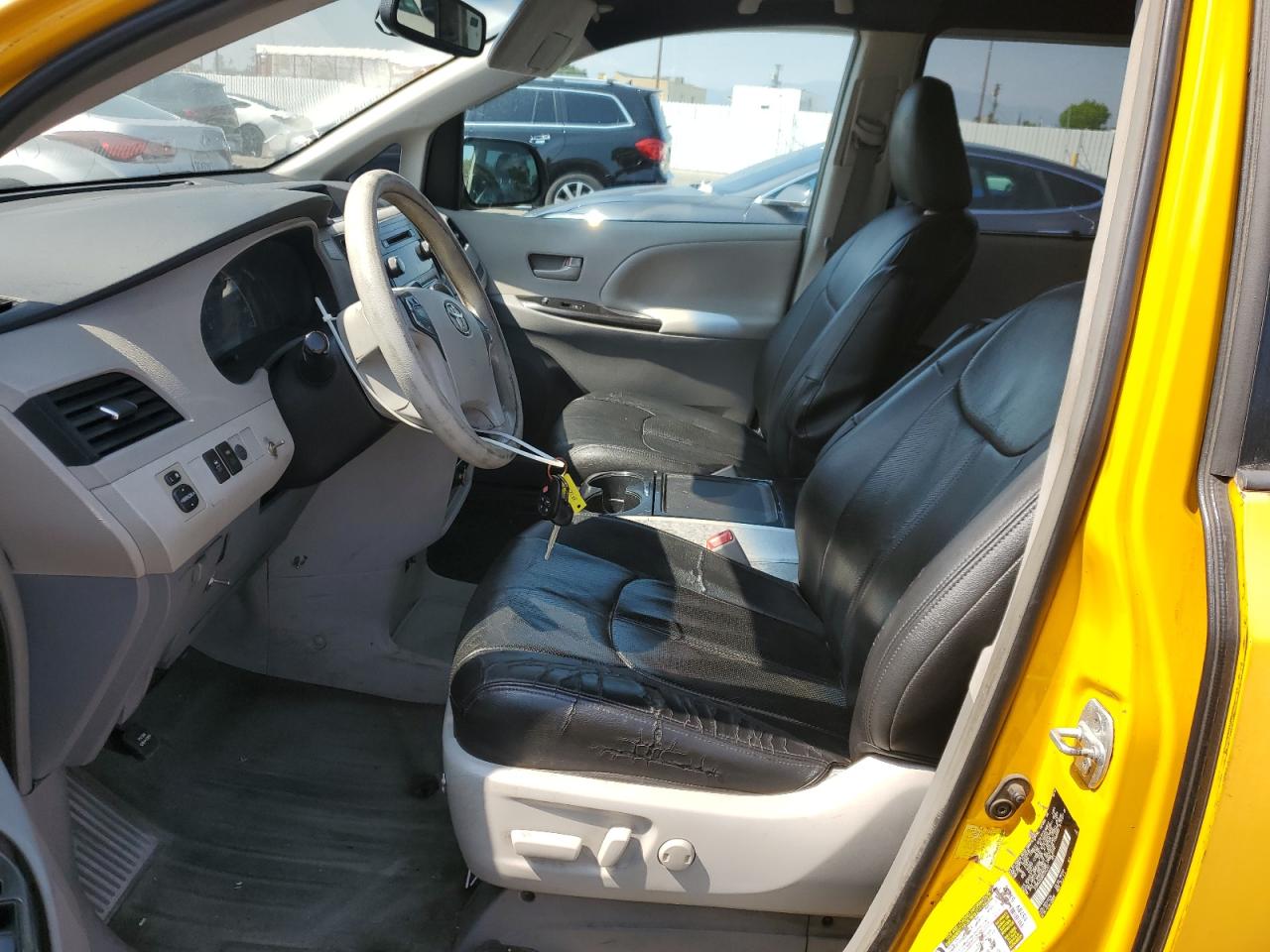 2013 Toyota Sienna Le VIN: 5TDKK3DC6DS302243 Lot: 54621935