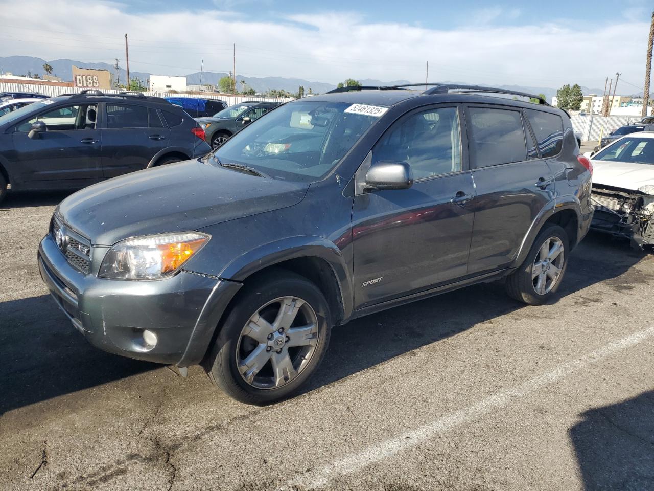 2007 Toyota Rav4 Sport იყიდება Van Nuys-ში, CA - Minor Dent/Scratches