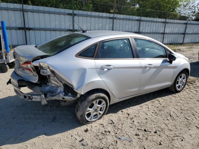  FORD FIESTA 2014 Сріблястий